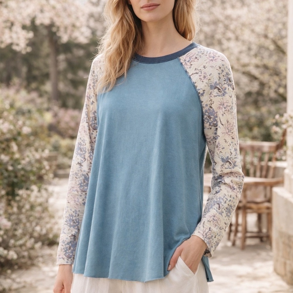Easel NWT Blue Floral Sleeve Top Large boho flowy oversized pastel spring blouse